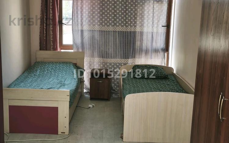 1 комната · 8 м², мкр №4 121 — Абая Момышулы за 50 000 ₸ в Алматы, Ауэзовский р-н — фото 2