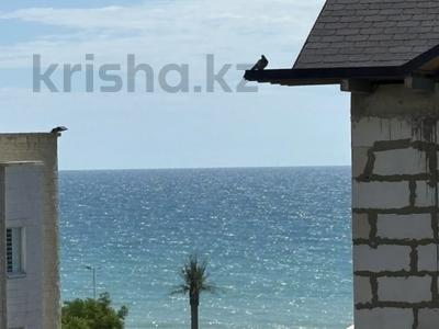 4-бөлмелі пәтер · 91 м² · 5/5 қабат, 15-й мкр 5, бағасы: 25.9 млн ₸ в Актау