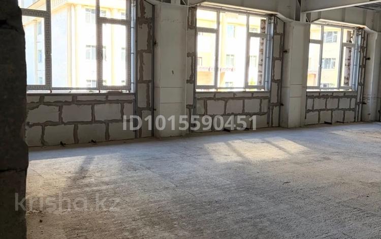 3-комнатная квартира · 105 м² · 2/8 этаж, Омарова 35/1 за 96 млн ₸ в Алматы, Медеуский р-н — фото 2