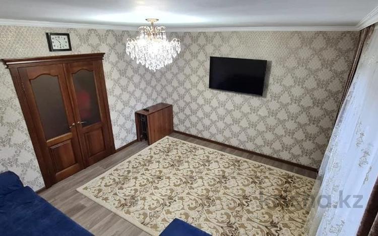 2-комнатная квартира, 52 м², 1/5 этаж, Турксибская 30 за 19.6 млн 〒 в Семее — фото 2