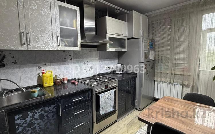 4-бөлмелі пәтер · 76 м² · 5/5 қабат, Конаева 3а, бағасы: 27 млн ₸ в Талдыкоргане, мкр Самал — фото 2