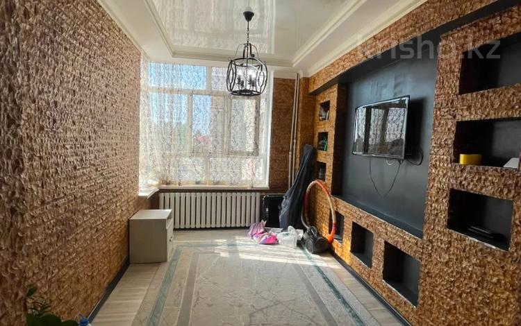 2-бөлмелі пәтер · 66.8 м² · 3/6 қабат, 12 ш/а., Богенбай батыр, бағасы: 19.5 млн ₸ в Актобе, мкр 12 — фото 2