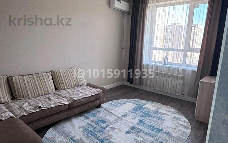 1-комнатная квартира · 40 м² · 7/9 этаж, Толе би 25 за 240 000 ₸ в Астане, Нура р-н — фото 2