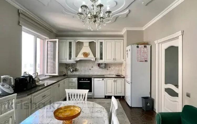 3-комнатная квартира · 130 м² · 9/18 этаж, Навои 208 — Торайгырова за 95 млн ₸ в Алматы, Бостандыкский р-н — фото 16