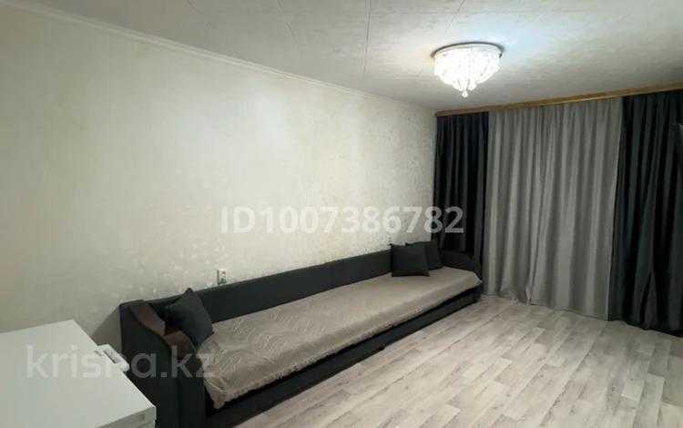 2-бөлмелі пәтер · 43.8 м² · 1/5 қабат, Мухамеджанова 22, бағасы: 12 млн ₸ в Балхаше — фото 2