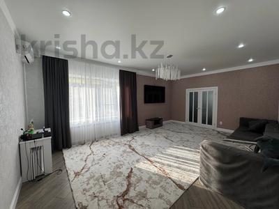 Продажа квартир в Западно-Казахстанской обл.: 4-комнатная квартира · 151 м² · 1/5 этаж, Доспанова 10 за 73 млн 〒 4-комнатная квартира · 151 м² · 1/5 этаж, Доспанова 10 за 73 млн 〒 в Уральске