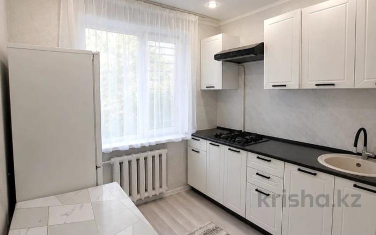 2-комнатная квартира · 45 м² · 5/5 этаж, Строитель за 15.5 млн ₸ в Уральске — фото 2