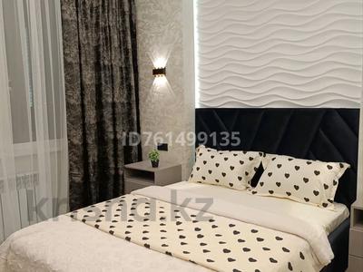 Аренда квартир посуточно в Алматы: 1-комнатная квартира · 37 м² · 4/9 этаж, мкр Кокжиек — Мкр Кокжиек за 12 000 〒 1-комнатная квартира · 37 м² · 4/9 этаж, мкр Кокжиек — Мкр Кокжиек за 12 000 〒 в Алматы, Жетысуский р-н