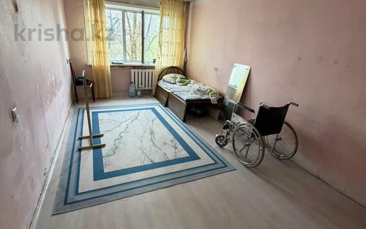 3-комнатная квартира · 67 м² · 2/9 этаж, мкр Юго-Восток, университетская 21 за 19.8 млн ₸ в Караганде, Казыбек би р-н — фото 2