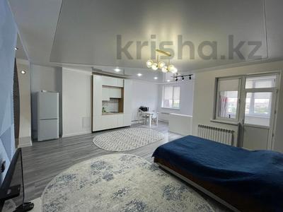 1-бөлмелі пәтер, 60 м², 6/6 қабат тәулігіне, Авангард-2, бағасы: 13 000 〒 в Атырау, мкр Авангард-2