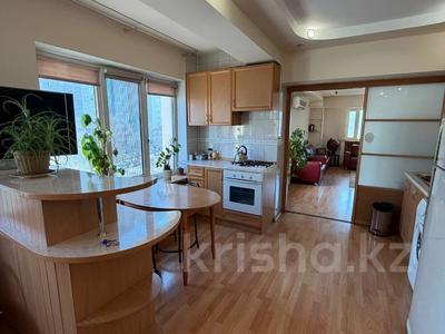 3-бөлмелі пәтер · 105 м² · 5/9 қабат, Самал-1 ш/а. 6, бағасы: 93 млн ₸ в Алматы, Медеуский р-н