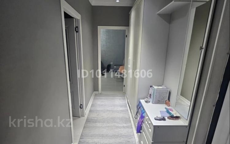2-комнатная квартира · 65 м² · 3/10 этаж, мкр Аксай-4, Мкр Аксай-1 10/3 за 39.5 млн ₸ в Алматы, Ауэзовский р-н — фото 8
