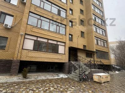 2-комнатная квартира · 81.4 м² · 8/10 этаж, Победы 13 за 30 млн 〒 в Семее