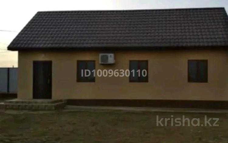 Часть дома · 3 комнаты · 80 м² · 10 сот., мкр Кара депо, ул. Жиренше шешен 22а — Рядом автобусная остановка и школа. Дом вдоль дороги за 18 млн ₸ в Атырау — фото 9