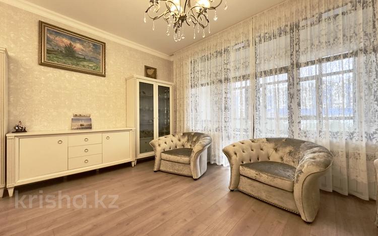 4-комнатная квартира, 167.9 м², 2/7 этаж, Орынбор 23