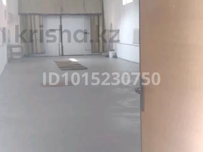 Гараж · 120 м² · 12 ш/а. — В центре 12 мир район кендала, бағасы: 160 000 ₸ в Актобе, мкр 12