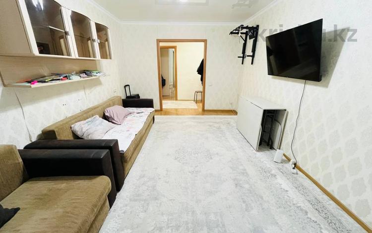 3-бөлмелі пәтер · 62 м² · 2/5 қабат, Абылай хана 28 — ТД ГУЛЬЖАН/ТРЦ АРУЖАН, бағасы: ~ 26 млн ₸ в Астане, Алматы р-н — фото 2