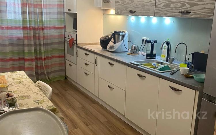 3-комнатная квартира · 111 м² · 11/13 этаж, Садвакасова за 65 млн ₸ в Алматы, Ауэзовский р-н — фото 4