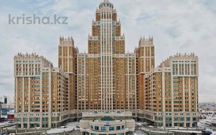 3-комнатная квартира · 102 м² · 8/14 этаж, Кабанбай батыра 11 за 63 млн ₸ в Астане, Есильский р-н — фото 2