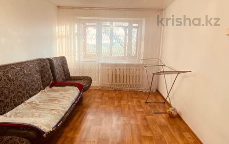 2-бөлмелі пәтер · 48 м² · 4/5 қабат, 15-шағынаудан, бағасы: 10.5 млн ₸ в Караганде, Алихана Бокейханова р-н — фото 2