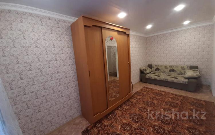 1-комнатная квартира, 32 м², 1/9 этаж, Попова за 11.2 млн 〒 в Петропавловске — фото 2