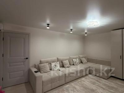 2-комнатная квартира · 43.1 м² · 1/5 этаж, Амре Кашаубаева, 8 за 22 млн ₸ в Усть-Каменогорске