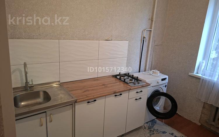 1-бөлмелі пәтер · 35 м² · 2/8 қабат, Алмагүл ш/а. 3, бағасы: 250 000 ₸ в Алматы, Бостандыкский р-н — фото 2