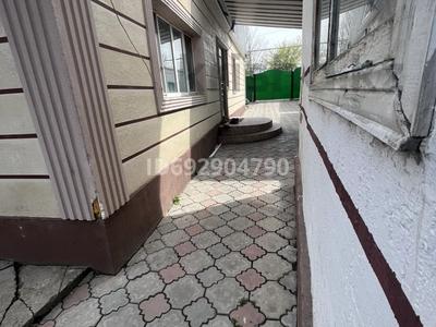 Отдельный дом · 4 комнаты · 166 м² · 7.6 сот., Дулати 80 — Желтоксан за 63 млн ₸ в Таразе