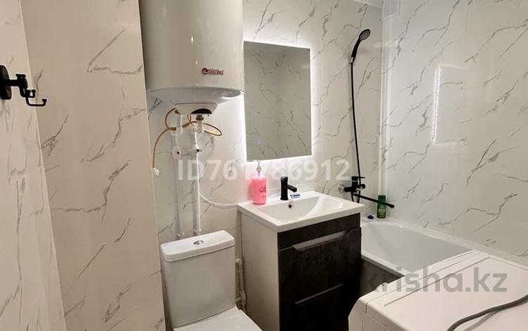 2-комнатная квартира · 52 м² · 7/9 этаж, мкр Юго-Восток, 27й микрорайон 29 — Университетская 29 кв91 за 200 000 ₸ в Караганде, Казыбек би р-н — фото 2