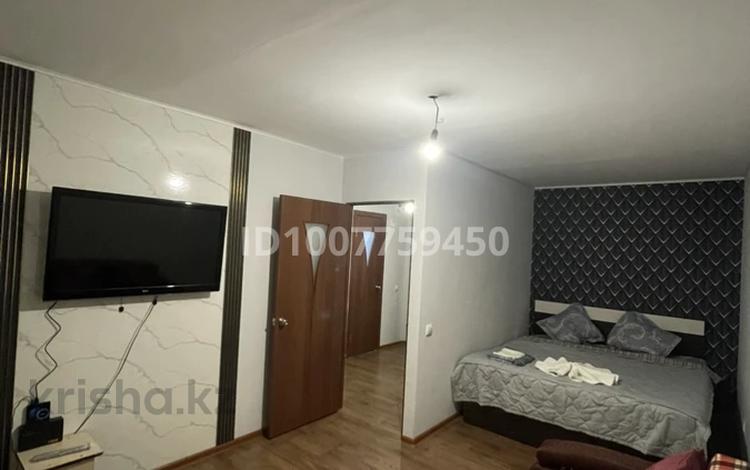 1-комнатная квартира · 40 м² · 1/5 этаж, Есенберлина — Есенберлина - Утепова за 11 000 ₸ в Усть-Каменогорске — фото 3