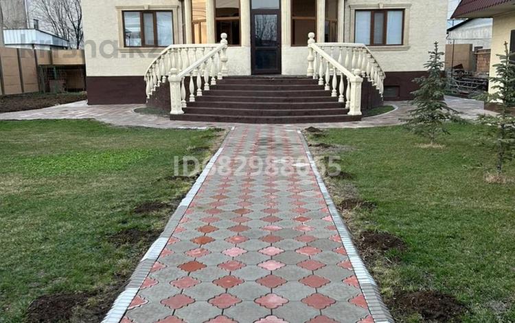 Отдельный дом · 6 комнат · 380 м² · 9.18 сот., Грушко 1 А за 115 млн 〒 в Таразе — фото 9