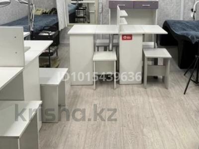 Дүкендер мен бутиктер · 15 м², бағасы: 3.5 млн ₸ в Актобе, Старый город