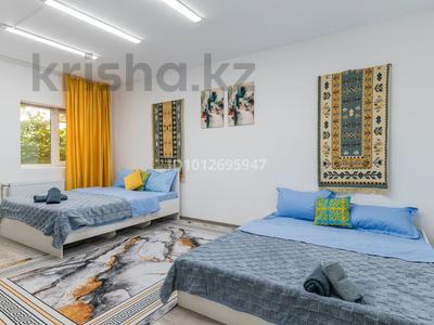 2-бөлмелі пәтер · 85 м² · 1/15 қабат, Толе би 273/5 — Озеро Сайран, бағасы: 35 000 ₸ в Алматы, Алмалинский р-н