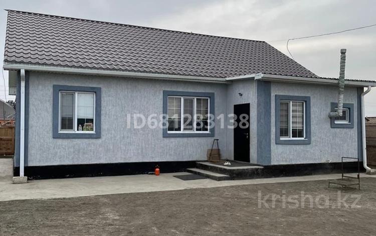 Отдельный дом · 4 комнаты · 120 м² · 8 сот., 12 улица 5 за 23 млн ₸ в Аксае — фото 2