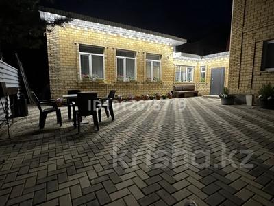 Жеке үй · 5 бөлме · 400 м² · 5 жүзд., Жаркент, бағасы: 1.8 млн ₸ в Астане, Алматы р-н