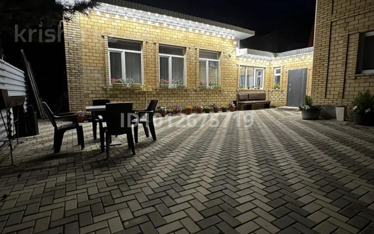 Жеке үй · 5 бөлме · 400 м² · 5 жүзд., Жаркент, бағасы: 1.8 млн ₸ в Астане, Алматы р-н — фото 2