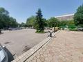 Свободное назначение, офисы, магазины и бутики, общепит, салоны красоты, фитнес и спорт, медцентры и аптеки, образование, развлечения, конференц-залы, кабинеты и рабочие места, студии · 2000 м² за 24 млн ₸ в Алматы, Алмалинский р-н — фото 20