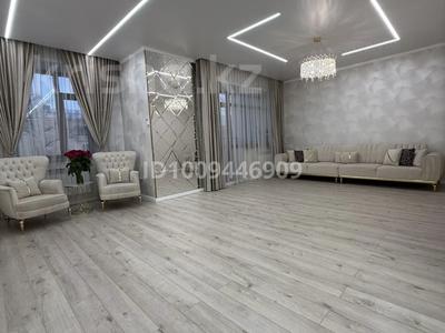 3-комнатная квартира · 105 м² · 2/6 этаж, Кайыма Мухамедханова 57 за 76 млн 〒 в Семее