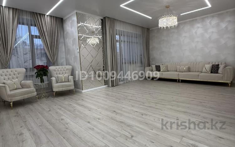 3-бөлмелі пәтер · 105 м² · 2/6 қабат, Кайыма Мухамедханова 57, бағасы: 76 млн ₸ в Семее — фото 4