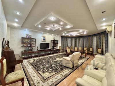 5-комнатная квартира · 285.6 м² · 4/9 этаж, Альфараби — Маркова за 210 млн 〒 в Алматы