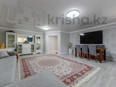 Отдельный дом · 3 комнаты · 267 м² · 10 сот., Чубары за 235 млн 〒 в Астане, Есильский р-н