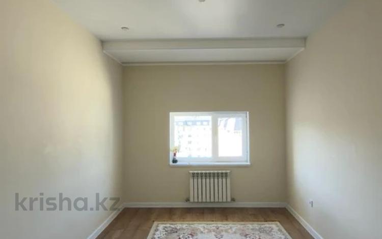 4-комнатная квартира · 155 м² · 8/8 этаж, 19-й мкр 45/3 за 30 млн ₸ в Актау — фото 2