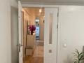 2-комнатная квартира · 55.3 м² · 1/5 этаж, мкр №9, Жандосова 69 69 — Уг. Саина за 270 000 ₸ в Алматы, Ауэзовский р-н — фото 11