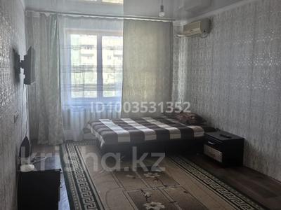 2-бөлмелі пәтер · 42 м² · 2/5 қабат, 1 — Центр поселка, бағасы: 20 000 ₸ в 