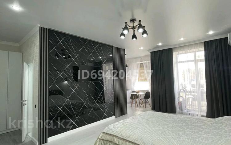 1-комнатная квартира · 42 м² · 5/9 этаж, мкр Юго-Восток, Шахтеров — Букетова за 16 000 ₸ в Караганде, Казыбек би р-н — фото 15