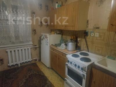 2-бөлмелі пәтер, 50 м², 9/9 қабат, Майкудук, Майкудук, мкр Восток-3 13, бағасы: 10.5 млн 〒 в Караганде, Алихана Бокейханова р-н