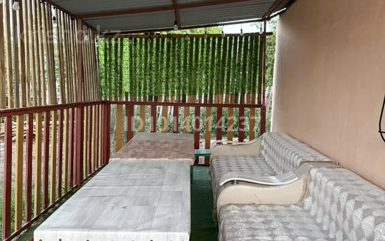 Жеке үй · 2 бөлме · 50 м², Прибой 4, бағасы: 40 000 ₸ в Балхаше — фото 2
