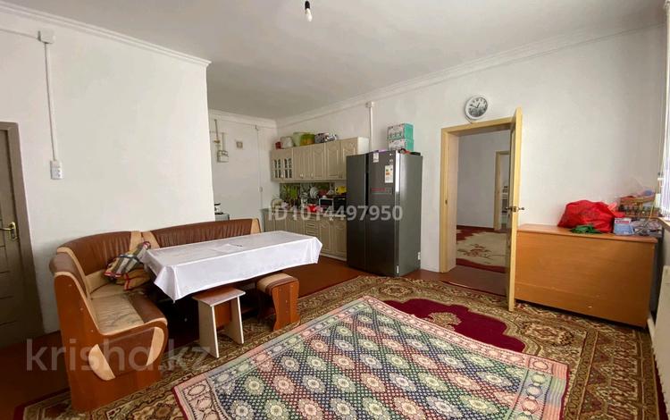 3-комнатная квартира · 150 м² · 1 этаж, Арай — Текей батыр за 150 000 ₸ в  — фото 2