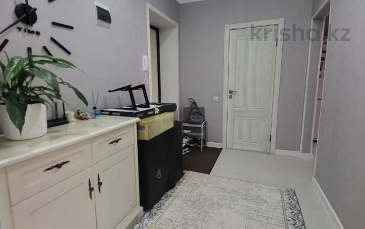 2-бөлмелі пәтер · 67 м² · 1/6 қабат, Жеңіс ш/а, бағасы: 28 млн ₸ в Уральске, мкр Женис — фото 2