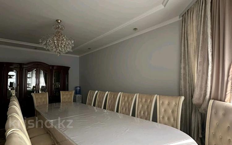 Жеке үй · 4 бөлме · 200 м² · 8 жүзд., Пахтакор 36 — ул. Кунгей, бағасы: 300 000 ₸ в Шымкенте, Абайский р-н — фото 2